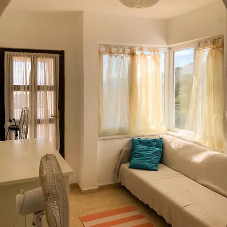 Hébergement de vacances Sea Sunset View, Walk To The